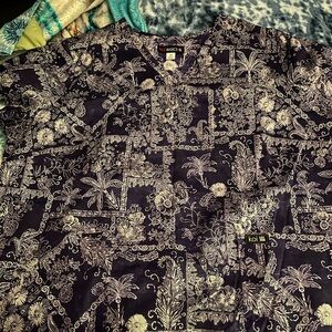 Koi scrub top. Size 4x.